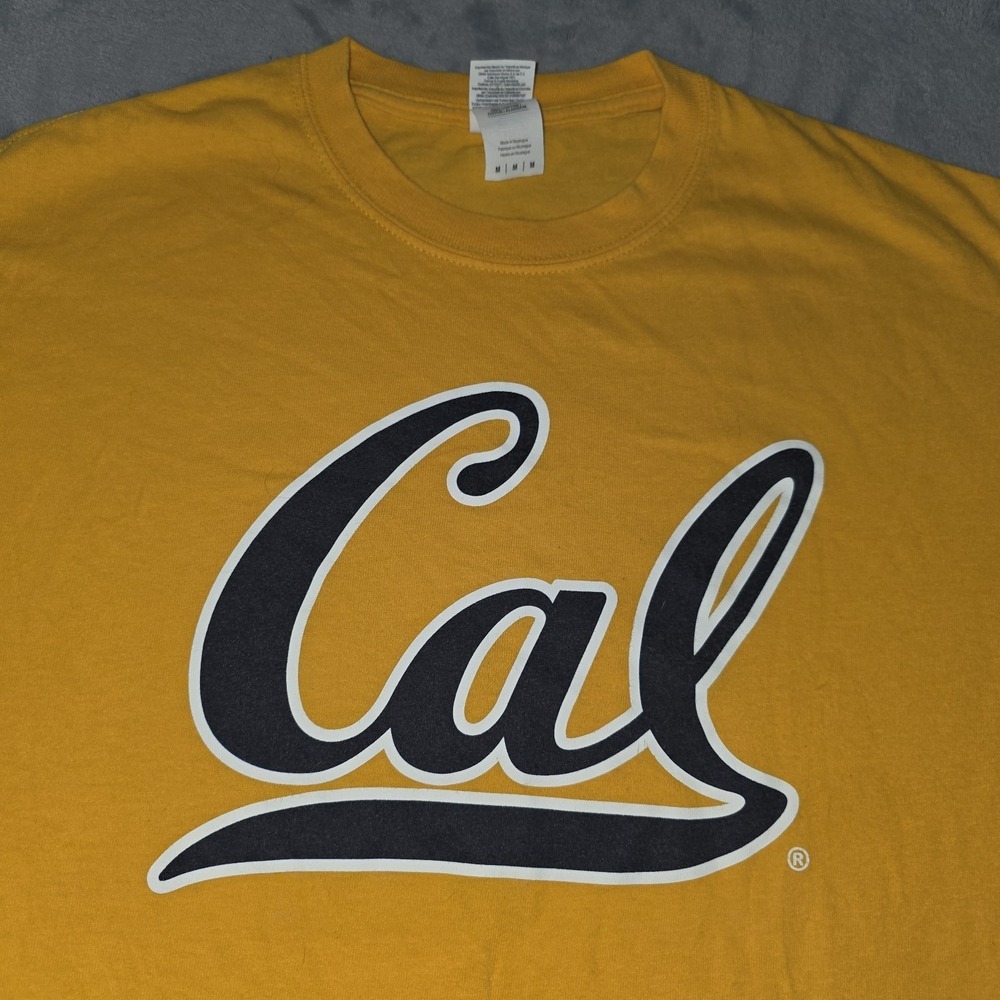 University Of California Tee Adult Size Medium Yellow Berkeley College Cal Shirt